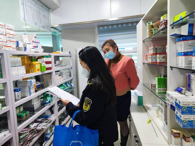 春雷行动2023——宁南县开展春节期间市场监管领域安全大检查之医护人员防护用品零售专项