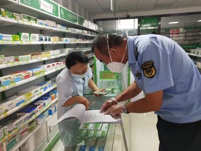 市场监管局转作风强担当，打出抗疫“组合拳”——保障医用口罩零售市场规范有序